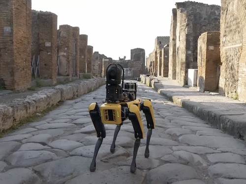 Il robot Spot per le strade di Pompei