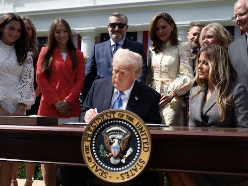 In USA è stata firmata la legge federale contro i deepfake