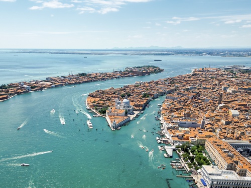 Nessuna barriera salverà Venezia da sola